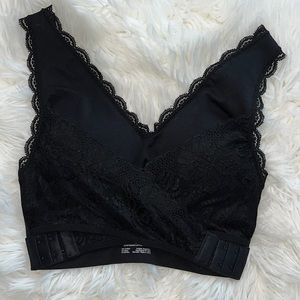 🔹 Caramia Bralette